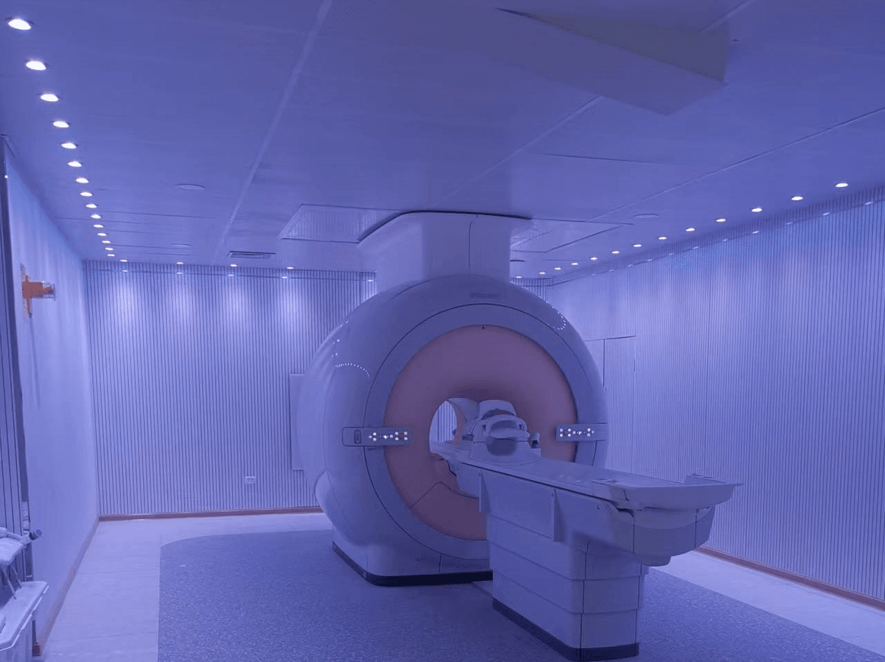 西安平安医学影像中心装修工程
Xian Pingan Medical Imaging Decoration Project 3
